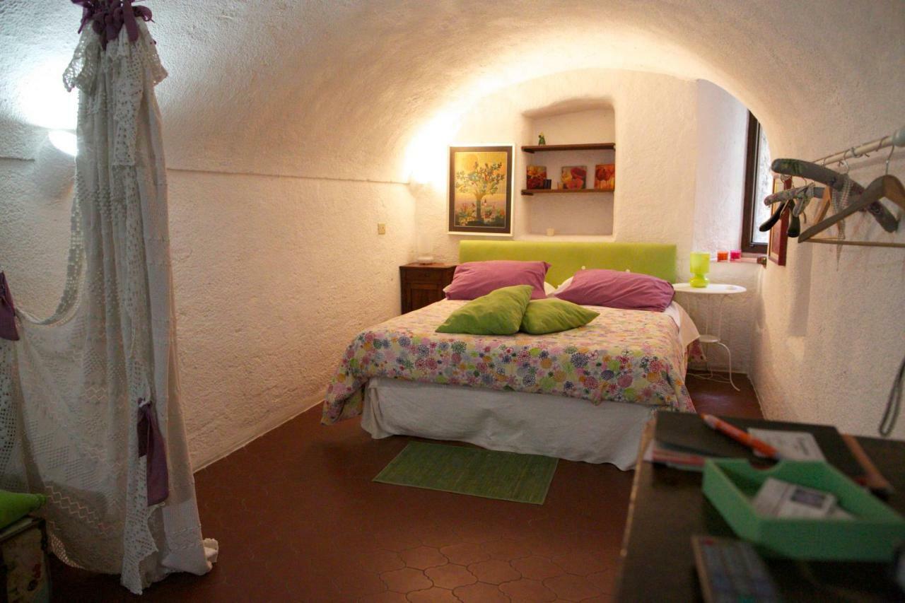 Appartamento Le Violette Dolceacqua Exterior foto